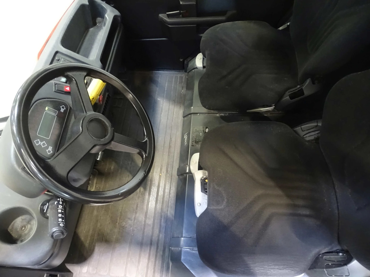 Linde P250 - Vlečni traktor: slika 3 Linde P250 - Vlečni traktor: slika 3