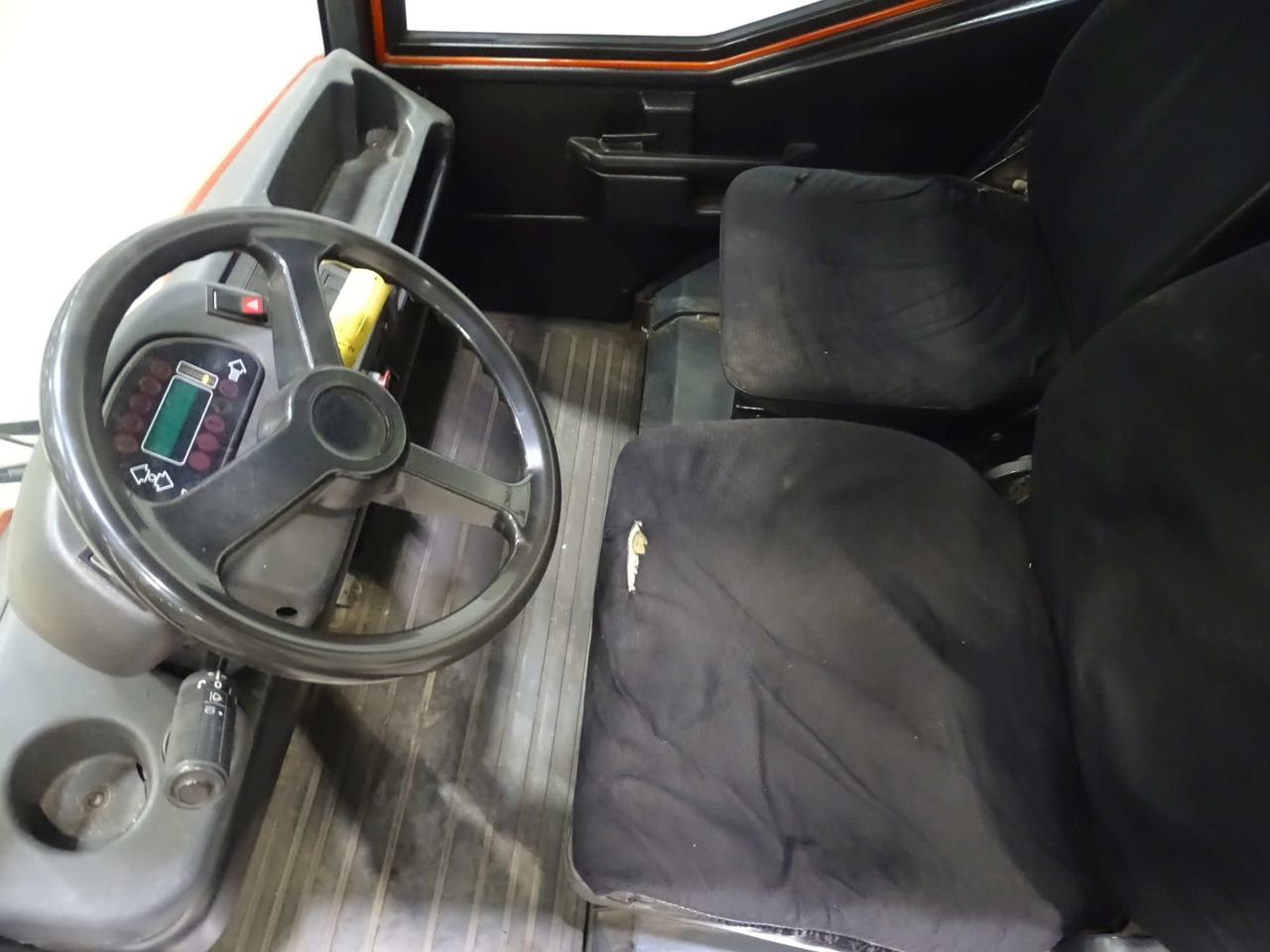 Linde P250 - Vlečni traktor: slika 3 Linde P250 - Vlečni traktor: slika 3