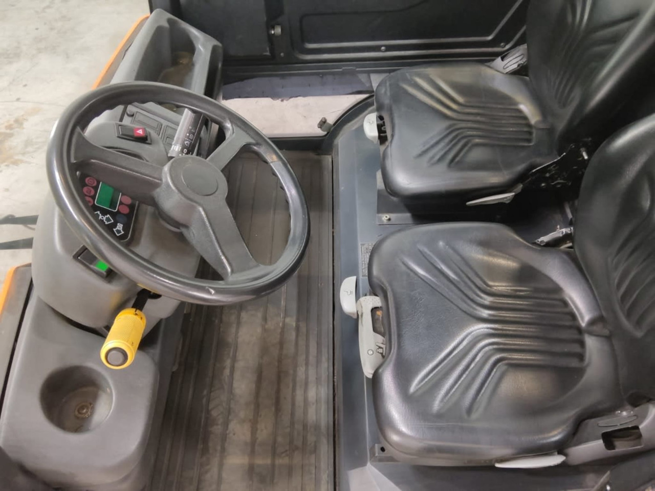 Linde P250 - Vlečni traktor: slika 3 Linde P250 - Vlečni traktor: slika 3