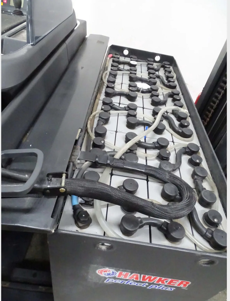 Linde R16HD-01 - Viličar s pomičnim teleskopom: slika 4 Linde R16HD-01 - Viličar s pomičnim teleskopom: slika 4