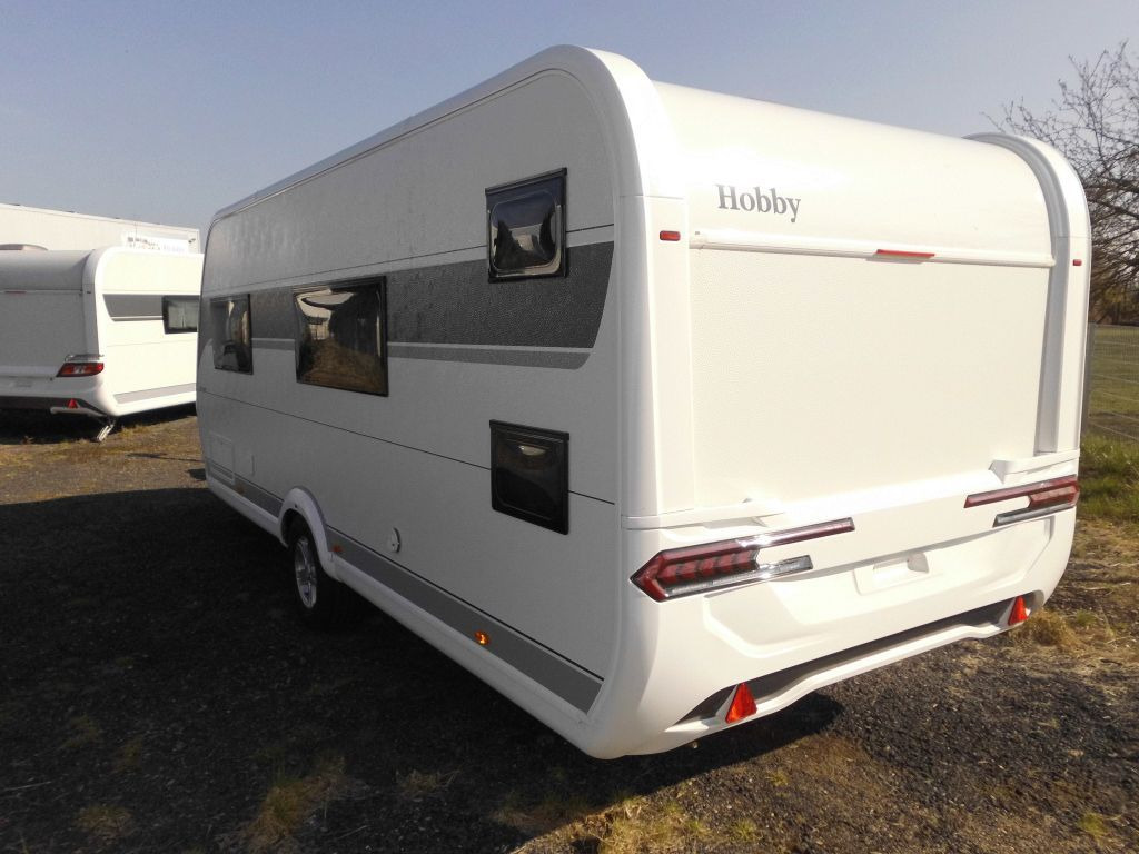 Počitniška prikolica Hobby De Luxe 560 KMFe 2025 2000kg. Ambiente: slika 6