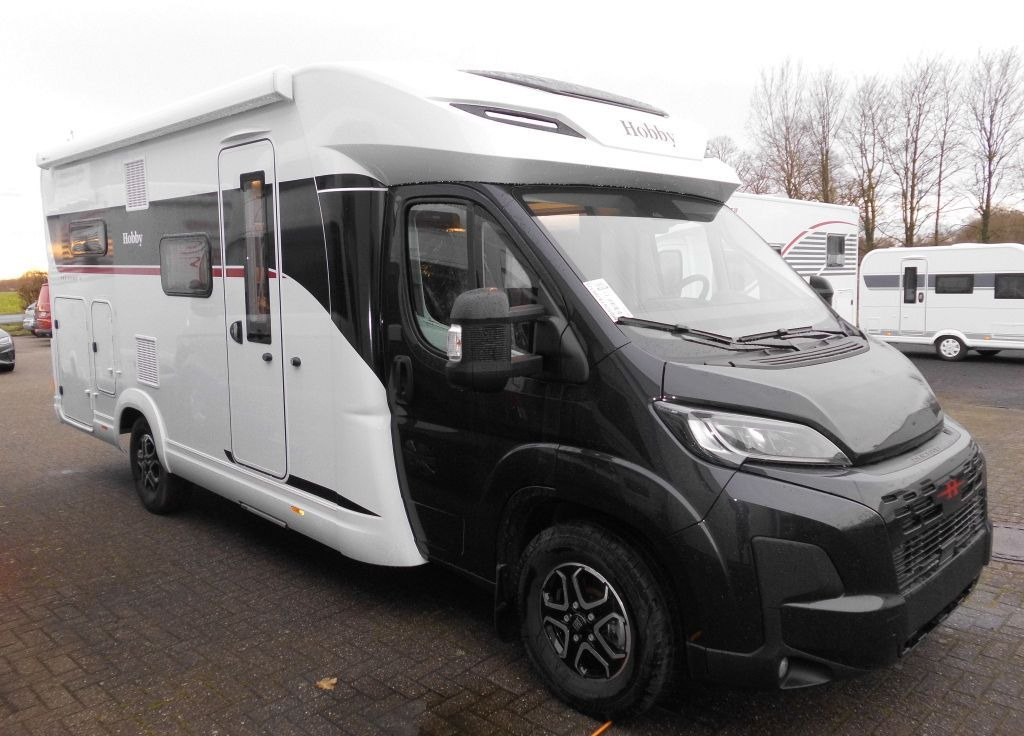 Hobby PRESTIGE T 710 GE 2026 180PS Autom. Voll LED +++ - Polintegriran avtodom: slika 1 Hobby PRESTIGE T 710 GE 2026 180PS Autom. Voll LED +++ - Polintegriran avtodom: slika 1