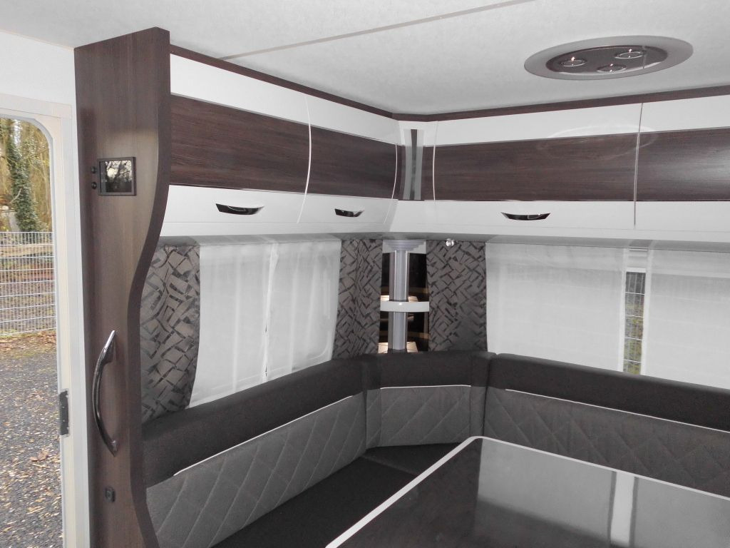 Počitniška prikolica Hobby Prestige 620 CL 2024 BACKOFEN KLIMA 2200KG: slika 9 Počitniška prikolica Hobby Prestige 620 CL 2024 BACKOFEN KLIMA 2200KG: slika 9