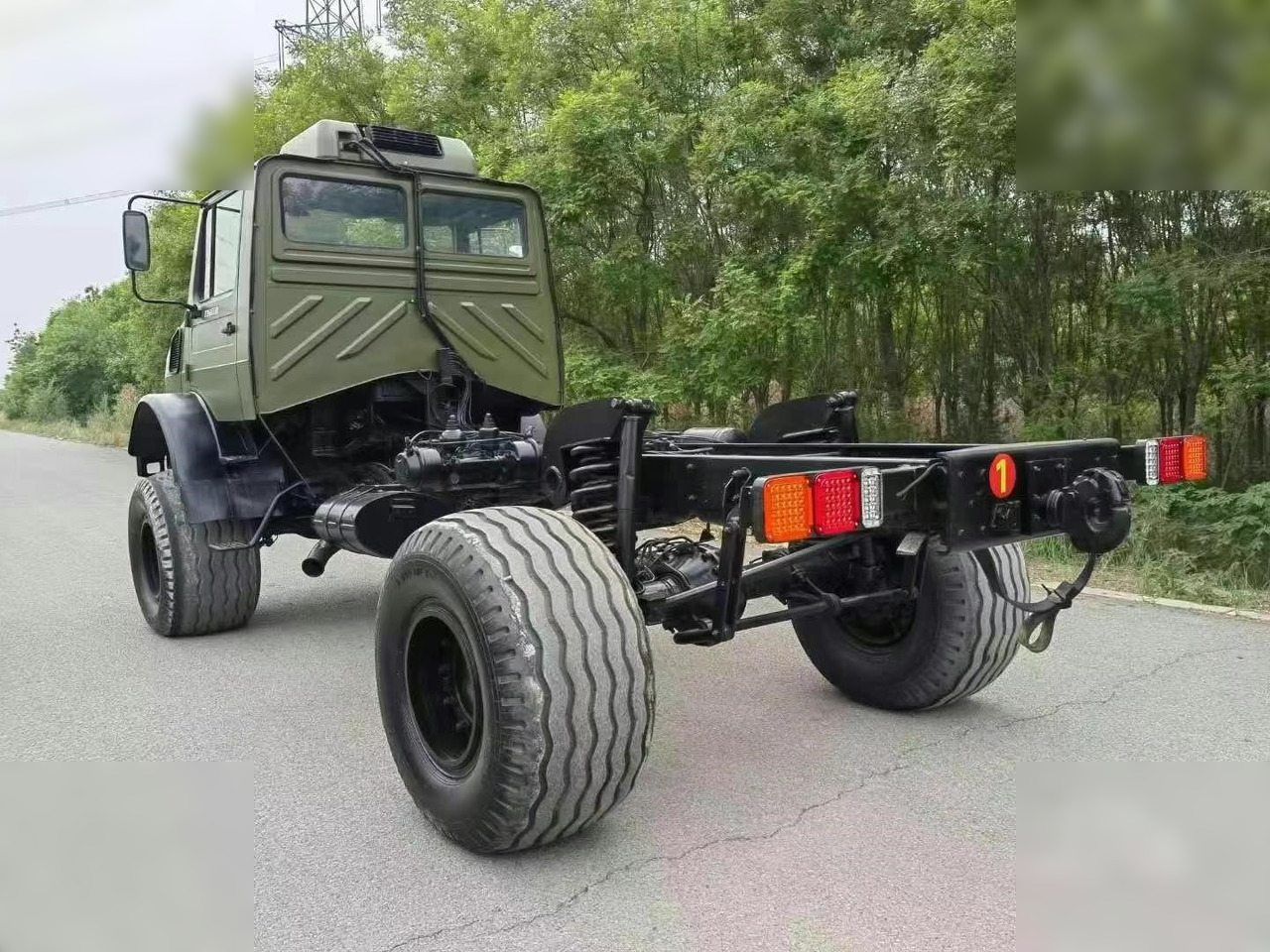 1995 MERCEDES-BENZ UNIMOG 2150 - Tovornjak-šasija: slika 2 1995 MERCEDES-BENZ UNIMOG 2150 - Tovornjak-šasija: slika 2