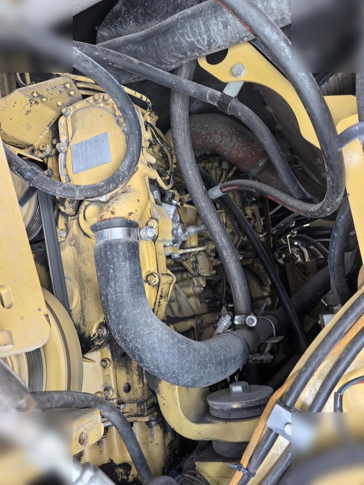 2010 CATERPILLAR AP-655D - Asfaltni finišer: slika 2 2010 CATERPILLAR AP-655D - Asfaltni finišer: slika 2