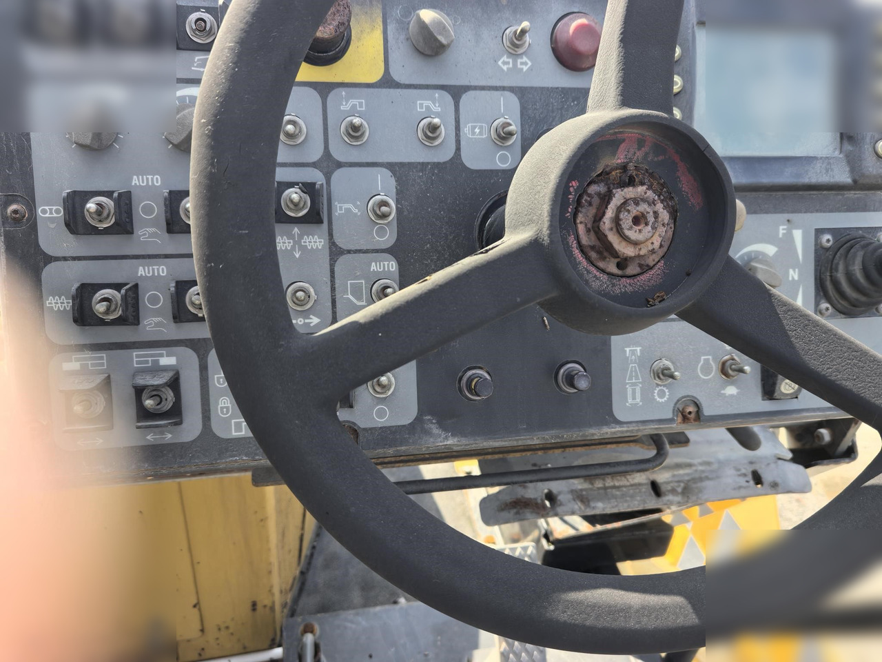 2010 CATERPILLAR AP-655D - Asfaltni finišer: slika 5 2010 CATERPILLAR AP-655D - Asfaltni finišer: slika 5