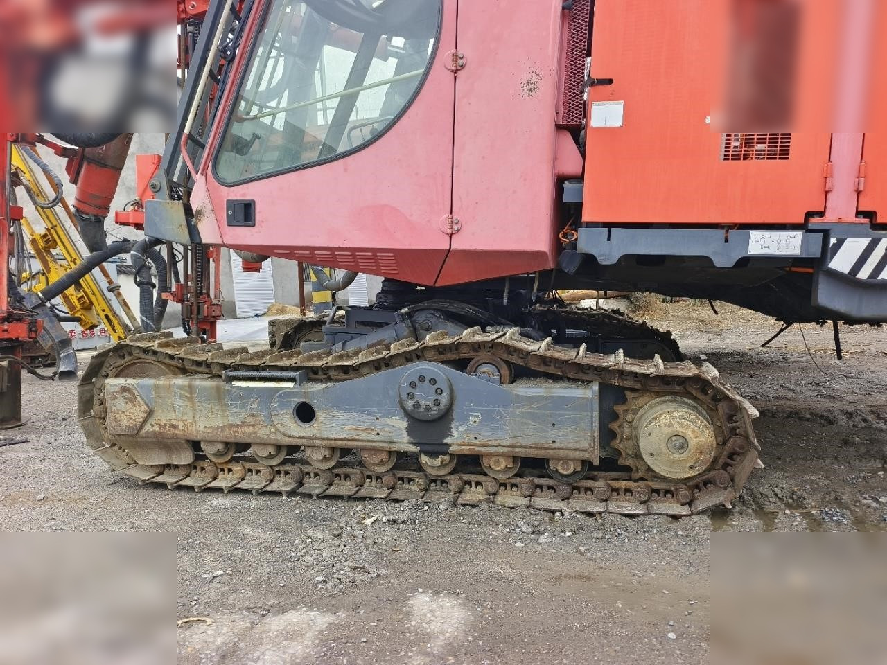 2011 SANDVIK DX800 - Vrtalna naprava: slika 3 2011 SANDVIK DX800 - Vrtalna naprava: slika 3