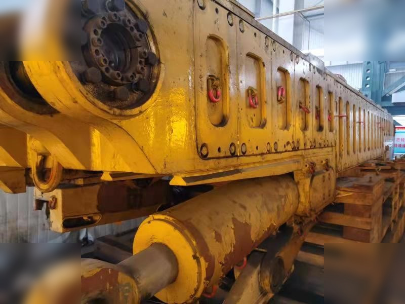 2012 CATERPILLAR EL2000 - Rudarski stroji: slika 5 2012 CATERPILLAR EL2000 - Rudarski stroji: slika 5