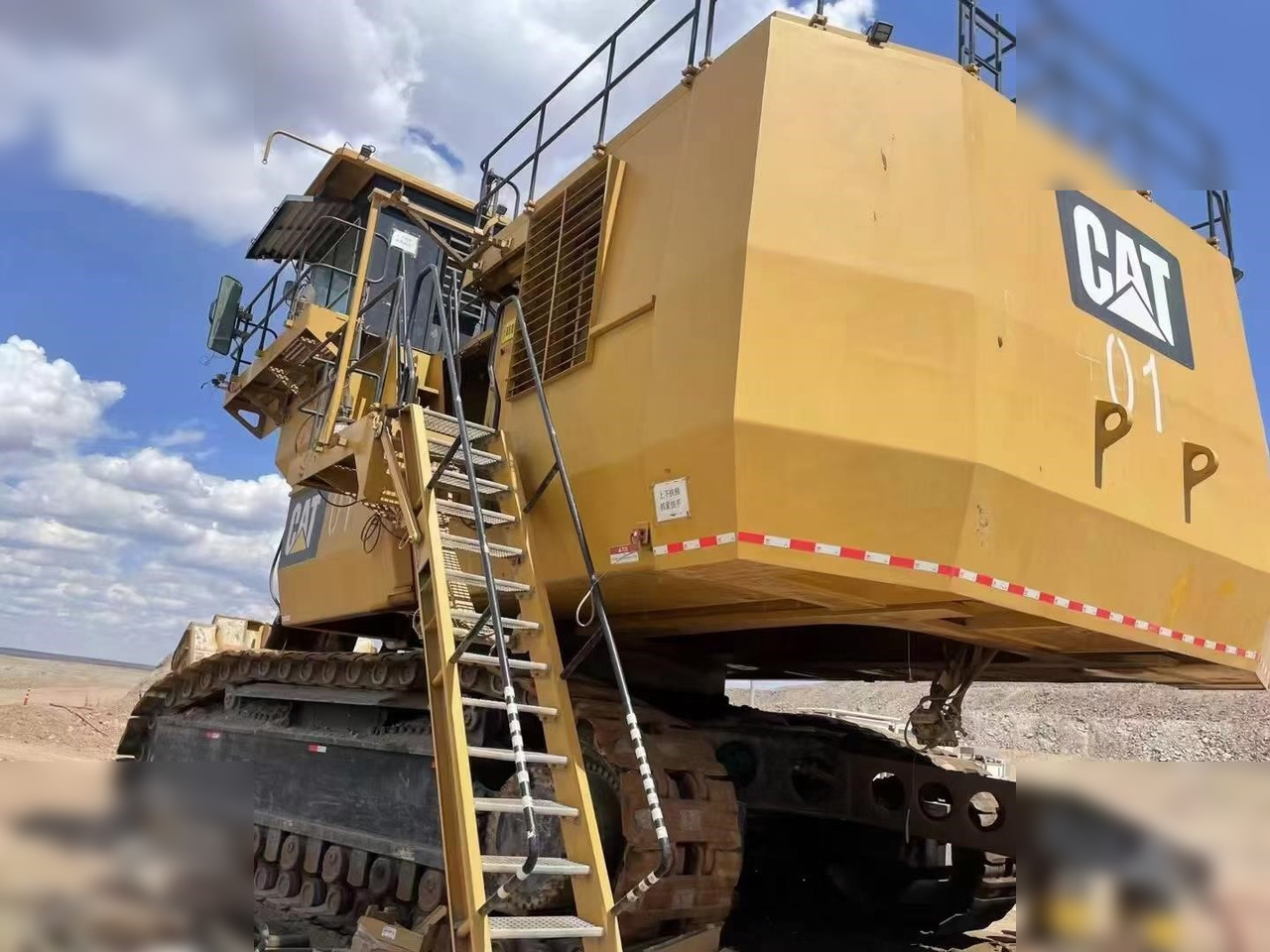 2013 CATERPILLAR 6040ACFS - Bager goseničar: slika 1 2013 CATERPILLAR 6040ACFS - Bager goseničar: slika 1