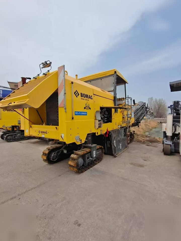 2017 BOMAG BM2000/60-2 - Freza za asfalt: slika 2 2017 BOMAG BM2000/60-2 - Freza za asfalt: slika 2
