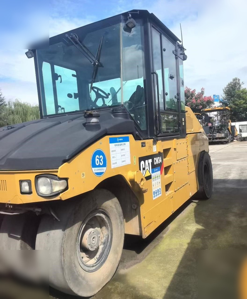 2019 CATERPILLAR CW34 - Pnevmatski valjar: slika 2 2019 CATERPILLAR CW34 - Pnevmatski valjar: slika 2