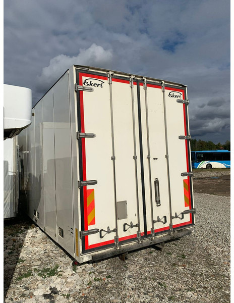 Ekeri COOLER BOX FOR MERCEDES TRUCK 7100mm / SUPRA 850 NORDIC - Hladilno zamenljivo tovorišče: slika 4 Ekeri COOLER BOX FOR MERCEDES TRUCK 7100mm / SUPRA 850 NORDIC - Hladilno zamenljivo tovorišče: slika 4
