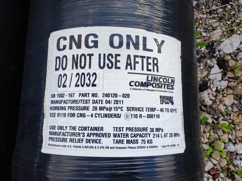 Lincoln COMPOSITES CNG GAS TANKS FOR SALE 240120-020 / 214 L / 30+ pcs. - Rezervoar za gorivo: slika 4 Lincoln COMPOSITES CNG GAS TANKS FOR SALE 240120-020 / 214 L / 30+ pcs. - Rezervoar za gorivo: slika 4