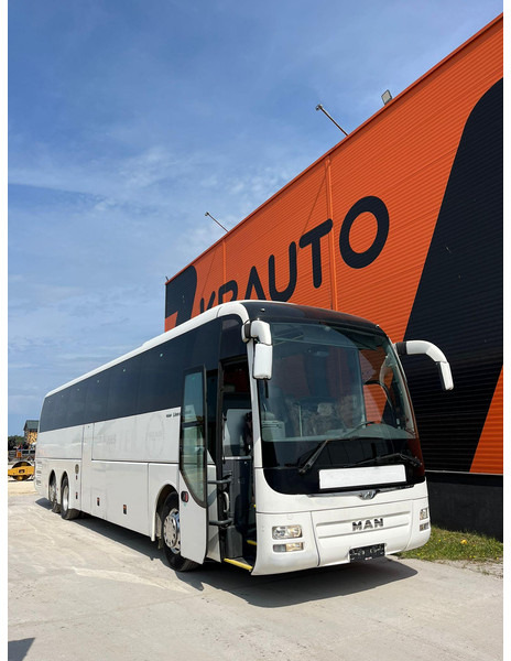 MAN R 08 Lion`s Coach EURO 6 / 59 SEATS / AC / AUXILIARY HEATING / WC / 2x FRIDGE - Potovalni avtobus: slika 1 MAN R 08 Lion`s Coach EURO 6 / 59 SEATS / AC / AUXILIARY HEATING / WC / 2x FRIDGE - Potovalni avtobus: slika 1