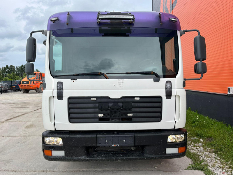 MAN TGL 8.180 4x2 PK4200 YEAR 2013 / PLATFORM L=3710 mm - Tovornjak s kesonom, Tovornjak z dvigalom: slika 3 MAN TGL 8.180 4x2 PK4200 YEAR 2013 / PLATFORM L=3710 mm - Tovornjak s kesonom, Tovornjak z dvigalom: slika 3