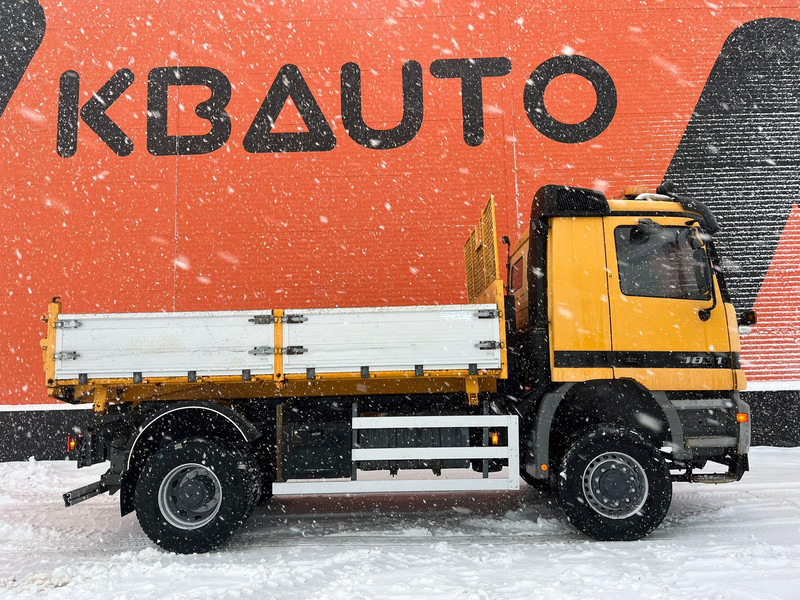 Mercedes-Benz Actros 1831 4x4 V6 / FULL STEEL / BOX L=4342 mm - Tovornjak prekucnik: slika 5 Mercedes-Benz Actros 1831 4x4 V6 / FULL STEEL / BOX L=4342 mm - Tovornjak prekucnik: slika 5