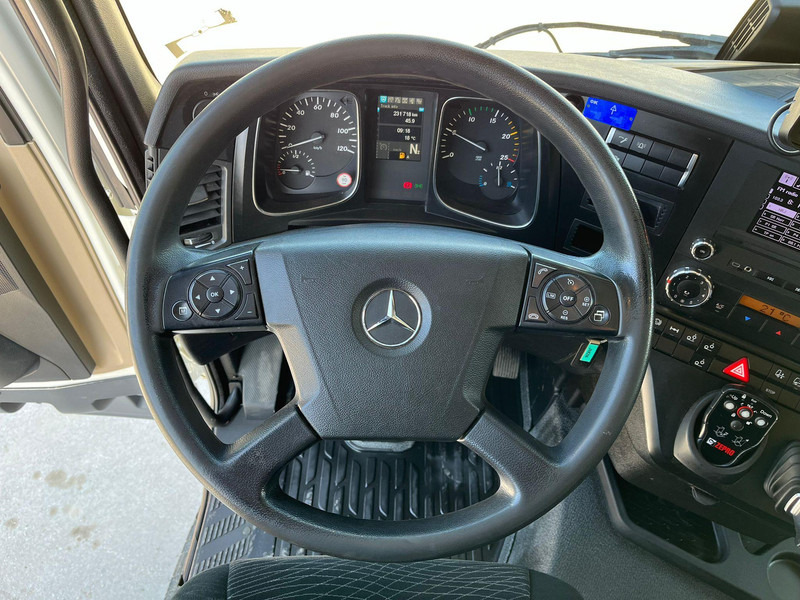 Tovornjak zabojnik Mercedes-Benz Actros 2545 6x2 BOX L=7526 mm: slika 16