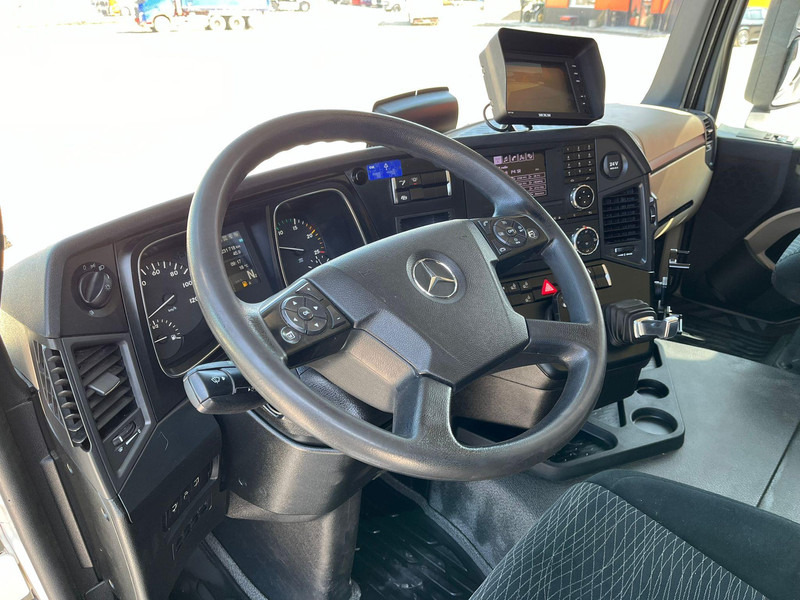 Tovornjak zabojnik Mercedes-Benz Actros 2545 6x2 BOX L=7526 mm: slika 15