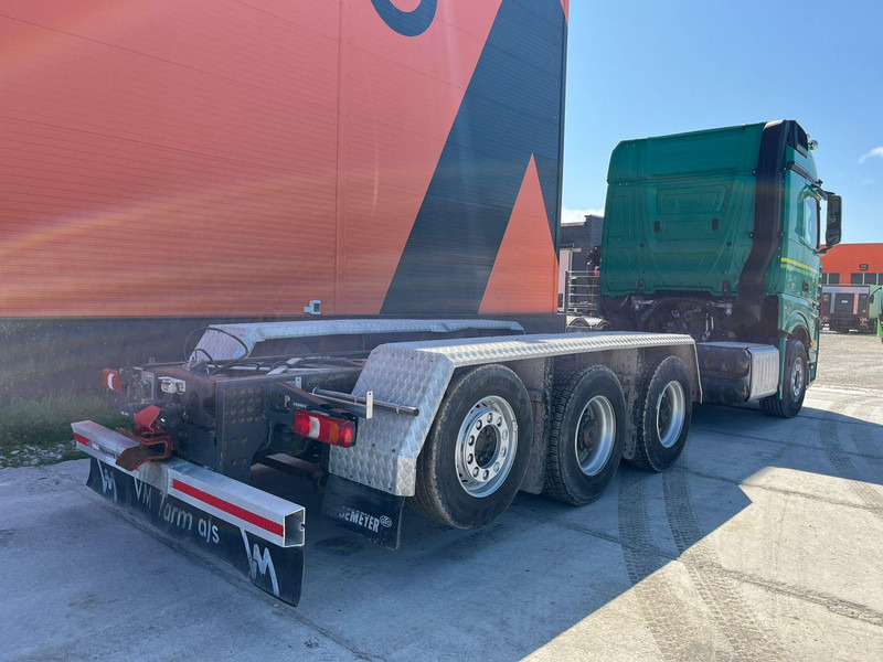 Mercedes-Benz Actros 3563 8x4*4 RETARDER / CHASSIS L=7358 mm - Tovornjak-šasija: slika 5 Mercedes-Benz Actros 3563 8x4*4 RETARDER / CHASSIS L=7358 mm - Tovornjak-šasija: slika 5