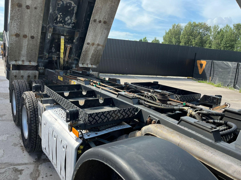 Mercedes-Benz Arocs 3253 8x4 RETARDER / SNOW PLOW EQUIPMENT lizing Mercedes-Benz Arocs 3253 8x4 RETARDER / SNOW PLOW EQUIPMENT: slika 15