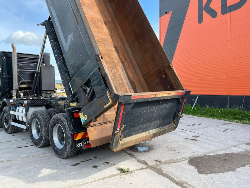 Mercedes-Benz Arocs 3253 8x4 RETARDER / SNOW PLOW EQUIPMENT lizing Mercedes-Benz Arocs 3253 8x4 RETARDER / SNOW PLOW EQUIPMENT: slika 12