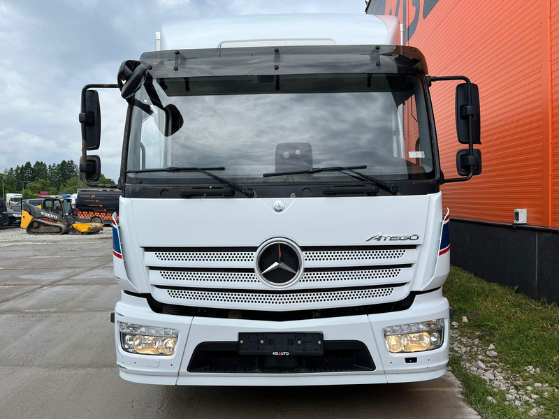 Mercedes-Benz Atego 1524 4x2 MITSUBISHI TU100 SA / BOX L=7660 mm - Tovornjak hladilnik: slika 2 Mercedes-Benz Atego 1524 4x2 MITSUBISHI TU100 SA / BOX L=7660 mm - Tovornjak hladilnik: slika 2