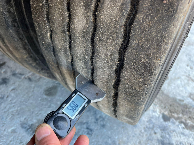 Nizko noseča polprikolica Müller-Mitteltal TS4 HYDRAULIC RAMPS / STEEL SUSPENSION / DRUM BRAKES / PLATFORM L=10790 mm: slika 20 Nizko noseča polprikolica Müller-Mitteltal TS4 HYDRAULIC RAMPS / STEEL SUSPENSION / DRUM BRAKES / PLATFORM L=10790 mm: slika 20