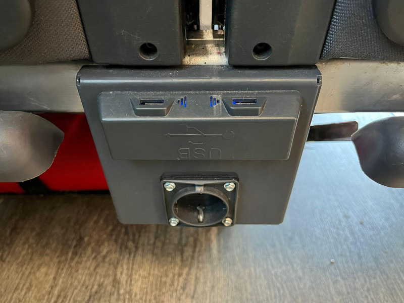 Scania K 450 6x2*4 Interlink 55 SEATS / AC / AUXILIARY HEATING / WHEELCHAIR LIFT / WC lizing Scania K 450 6x2*4 Interlink 55 SEATS / AC / AUXILIARY HEATING / WHEELCHAIR LIFT / WC: slika 18