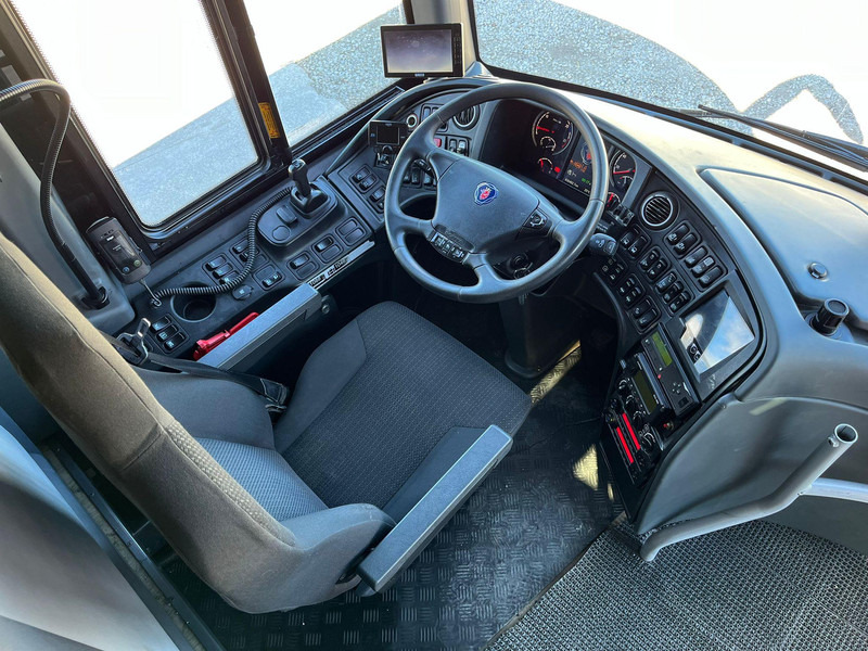 Interior photo 1: Scania K 450 6x2*4 Interlink 55 SEATS / AC / AUXILIARY HEATING / WHEELCHAIR LIFT / WC lizing Scania K 450 6x2*4 Interlink 55 SEATS / AC / AUXILIARY HEATING / WHEELCHAIR LIFT / WC