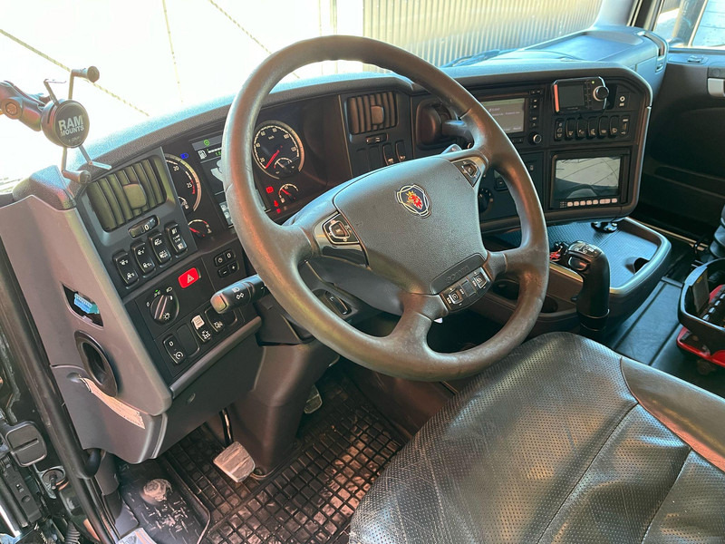 Tovornjak s kesonom, Tovornjak z dvigalom Scania R 560 8x4 PK 34002 / WINCH / FALCOM FAS 12000 / PLATFORM L=6564 mm: slika 15