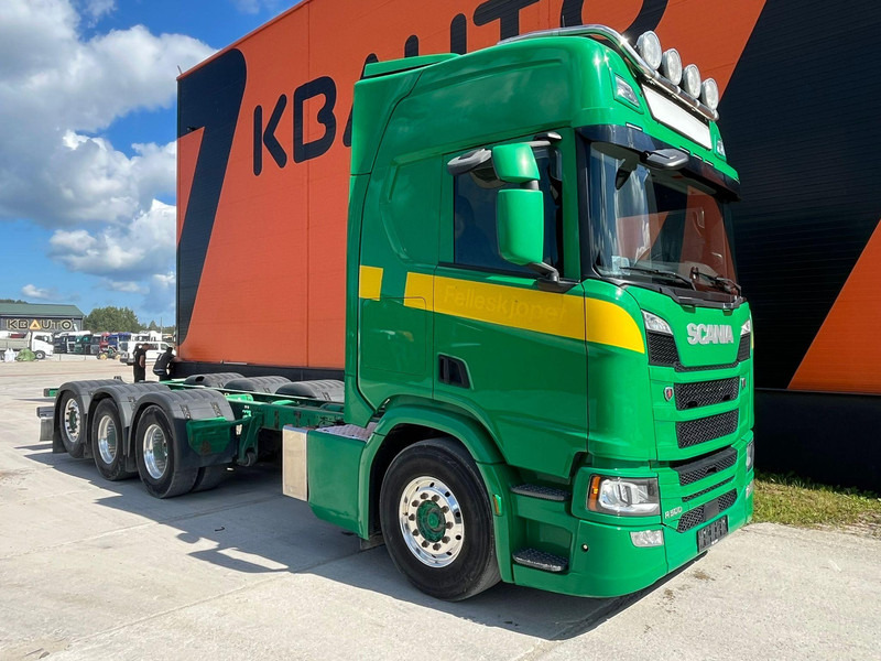 Scania R500 8x4*4 9 TON FRONT AXLE / PTO / RETARDER / CHASSIS L=7420 mm - Tovornjak-šasija: slika 4 Scania R500 8x4*4 9 TON FRONT AXLE / PTO / RETARDER / CHASSIS L=7420 mm - Tovornjak-šasija: slika 4