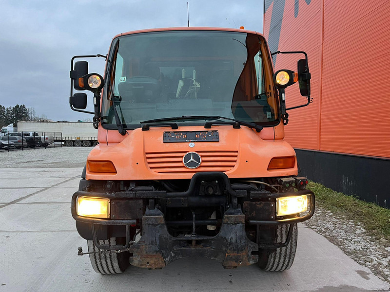 Unimog U 300 4x4 TRILETY SK / 6918 hours - Vozilo za pometanje: slika 3 Unimog U 300 4x4 TRILETY SK / 6918 hours - Vozilo za pometanje: slika 3