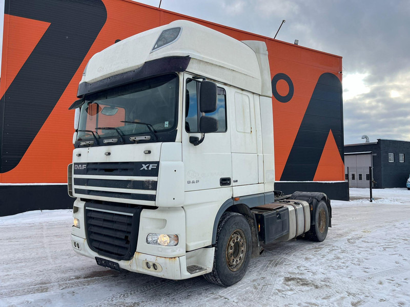 DAF XF 105.410 4x2 NOT ROADWORTHY ! / HYDRAULICS - Vlačilec: slika 2 DAF XF 105.410 4x2 NOT ROADWORTHY ! / HYDRAULICS - Vlačilec: slika 2