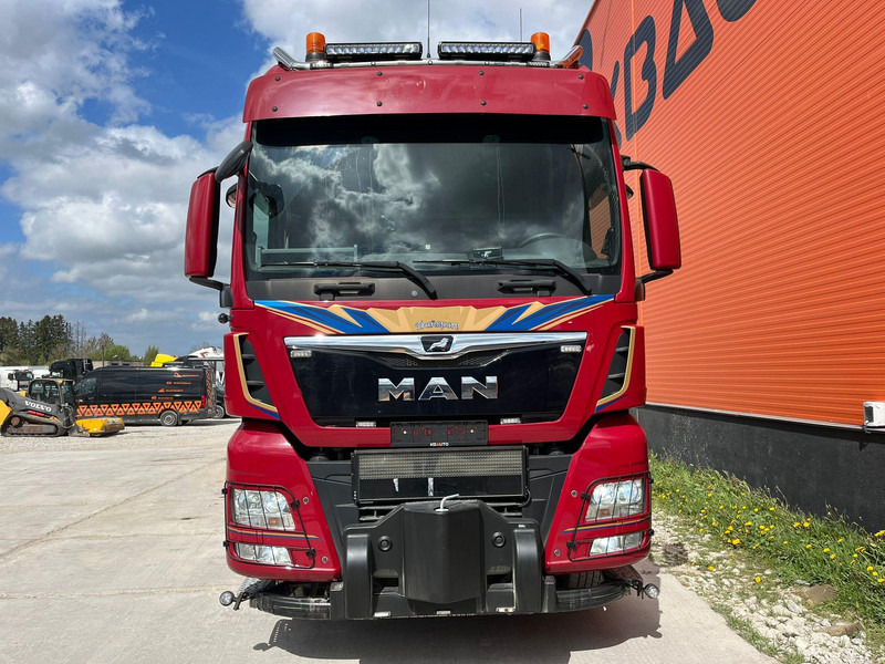 MAN TGX 41.640 8x4/4 250 TON / HYDRAULICS / INTARDER - Vlačilec: slika 3 MAN TGX 41.640 8x4/4 250 TON / HYDRAULICS / INTARDER - Vlačilec: slika 3