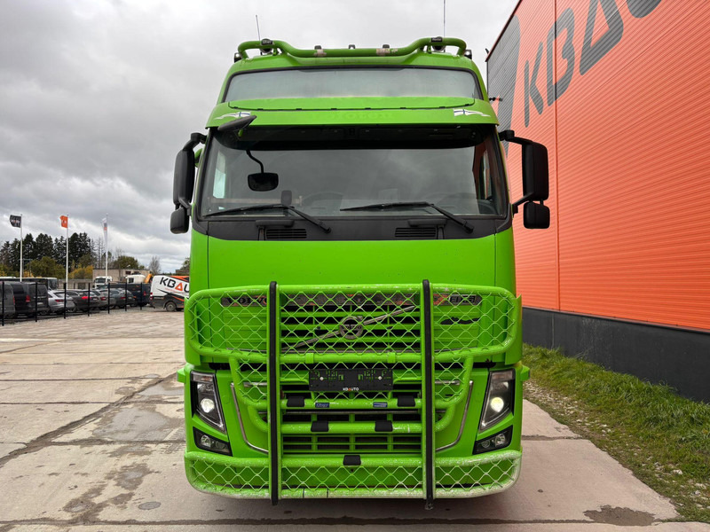 Volvo FH 16 600 6x2 GLOBE XXL ! / HYDRAULICS / RETARDER / DOUBLE BOGIE - Vlačilec: slika 3 Volvo FH 16 600 6x2 GLOBE XXL ! / HYDRAULICS / RETARDER / DOUBLE BOGIE - Vlačilec: slika 3