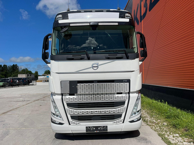 Volvo FH 500 6x2 GLOBE XL / RETARDER / DOUBLE BOGIE - Vlačilec: slika 2 Volvo FH 500 6x2 GLOBE XL / RETARDER / DOUBLE BOGIE - Vlačilec: slika 2