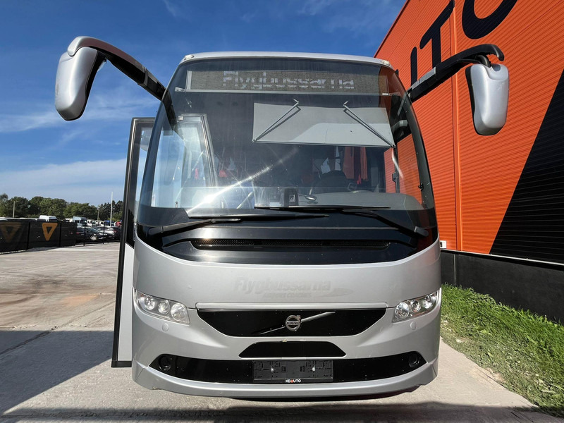 Volvo B8R 9700 H 6x2*4 61+1 SEATS / AC / AUXILIARY HEATER / WC - Potovalni avtobus: slika 2 Volvo B8R 9700 H 6x2*4 61+1 SEATS / AC / AUXILIARY HEATER / WC - Potovalni avtobus: slika 2
