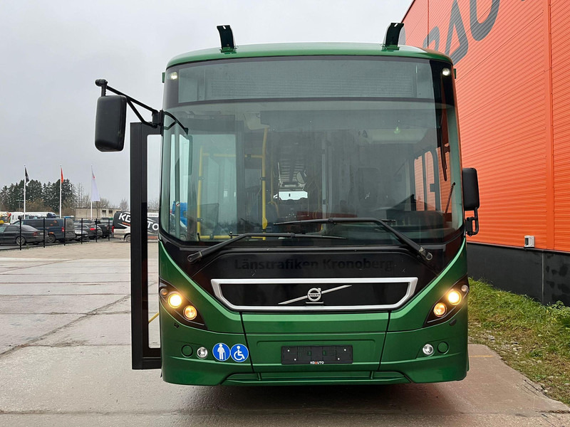 Volvo B8RLE 8900 6x2 AC / AUXILIARY HEATER / WHEELCHAIR RAMP - Mestni avtobus: slika 2 Volvo B8RLE 8900 6x2 AC / AUXILIARY HEATER / WHEELCHAIR RAMP - Mestni avtobus: slika 2