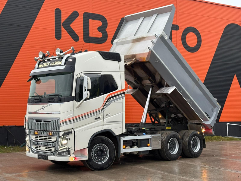 Volvo FH 16 750 6x4 RETARDER / BIG AXLES / BOX L=4496 mm - Tovornjak prekucnik: slika 3 Volvo FH 16 750 6x4 RETARDER / BIG AXLES / BOX L=4496 mm - Tovornjak prekucnik: slika 3