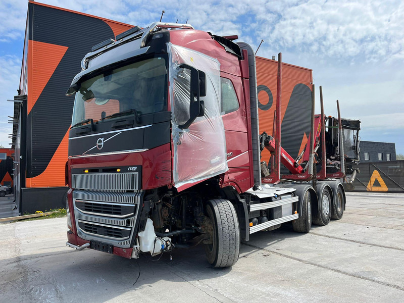 Volvo FH 16 750 8x4/4 DAMAGED ! - Tovornjak za prevoz lesa, Tovornjak z dvigalom: slika 2 Volvo FH 16 750 8x4/4 DAMAGED ! - Tovornjak za prevoz lesa, Tovornjak z dvigalom: slika 2