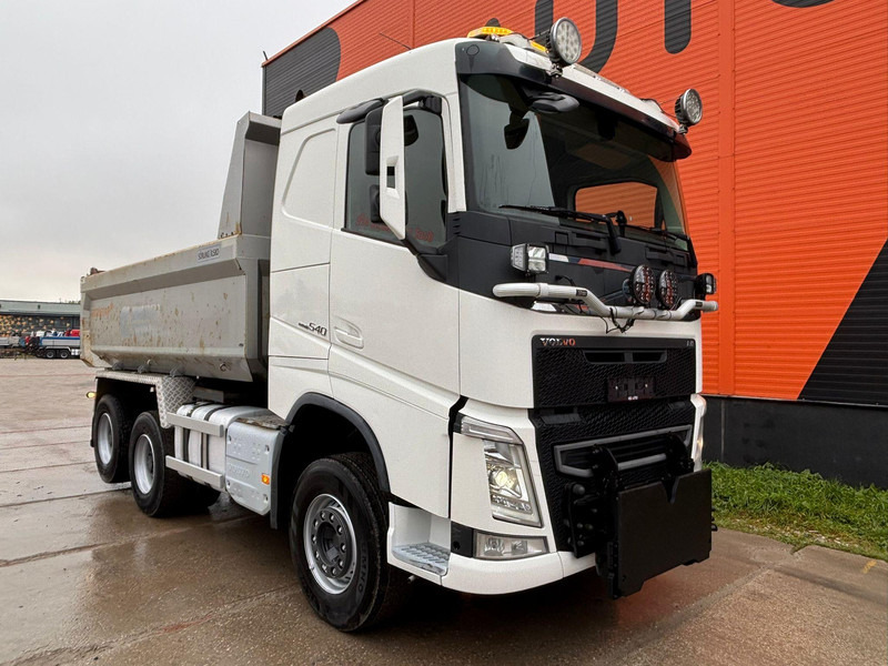 Volvo FH 540 6x4 RETARDER / TANDEM AXLE LIFT / SNOWPLOW EQUIPMENT / BOX L = 4473 mm - Tovornjak prekucnik: slika 4 Volvo FH 540 6x4 RETARDER / TANDEM AXLE LIFT / SNOWPLOW EQUIPMENT / BOX L = 4473 mm - Tovornjak prekucnik: slika 4