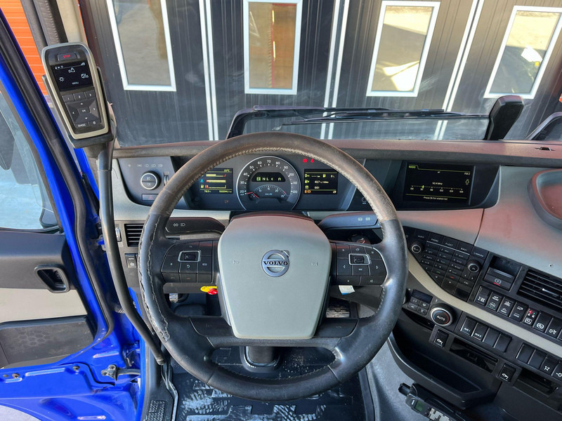 Tovornjak prekucnik Volvo FH 540 8x4*4 BOX L=6145 mm: slika 15 Tovornjak prekucnik Volvo FH 540 8x4*4 BOX L=6145 mm: slika 15