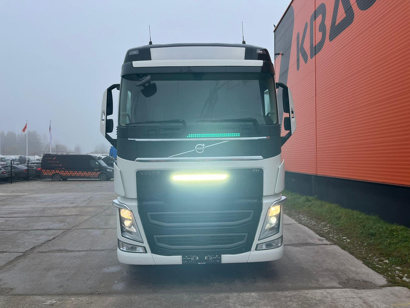 Volvo FH 540 8x4*4 CHASSIS L=7137 mm - Tovornjak-šasija: slika 3 Volvo FH 540 8x4*4 CHASSIS L=7137 mm - Tovornjak-šasija: slika 3