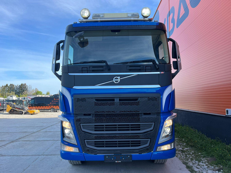 Volvo FH 540 8x4 TANDEM AXLE LIFT / BIG AXLES / BOX L=5712 mm - Tovornjak prekucnik: slika 3 Volvo FH 540 8x4 TANDEM AXLE LIFT / BIG AXLES / BOX L=5712 mm - Tovornjak prekucnik: slika 3