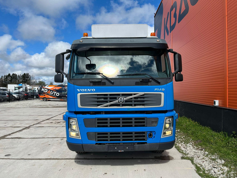 Volvo FM 9 300 6x2*4 HIAB 085D-3 / PLATFORM L=6320 mm - Tovornjak s kesonom, Tovornjak z dvigalom: slika 3 Volvo FM 9 300 6x2*4 HIAB 085D-3 / PLATFORM L=6320 mm - Tovornjak s kesonom, Tovornjak z dvigalom: slika 3