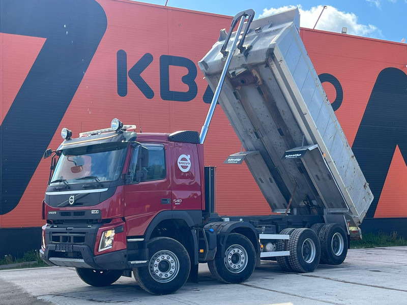 Volvo FMX 540 8x4 RETARDER / TANDEM AXLE LIFT / BIG AXLES - Tovornjak prekucnik: slika 2 Volvo FMX 540 8x4 RETARDER / TANDEM AXLE LIFT / BIG AXLES - Tovornjak prekucnik: slika 2