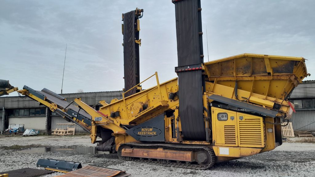 KEESTRACK Novum 4215 - Presejalnik: slika 1 KEESTRACK Novum 4215 - Presejalnik: slika 1