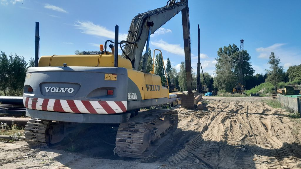 VOLVO Volvo EC360 - zasięg 21 m / dodatkowe ramię w zestawie - Bager goseničar: slika 2 VOLVO Volvo EC360 - zasięg 21 m / dodatkowe ramię w zestawie - Bager goseničar: slika 2
