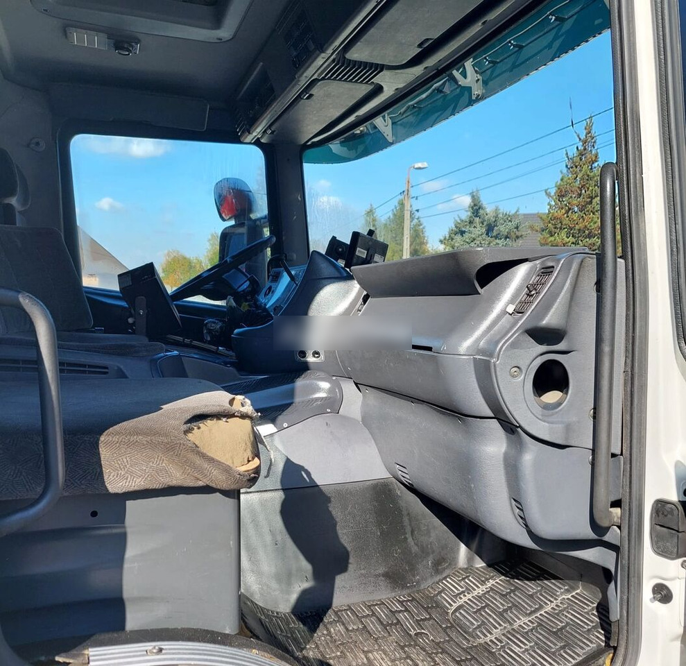 Smetarski tovornjak Scania 94D 300: slika 16