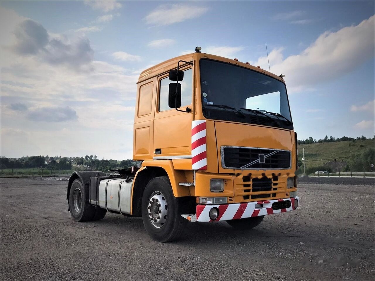 Volvo F1234C - Vlačilec: slika 1 Volvo F1234C - Vlačilec: slika 1